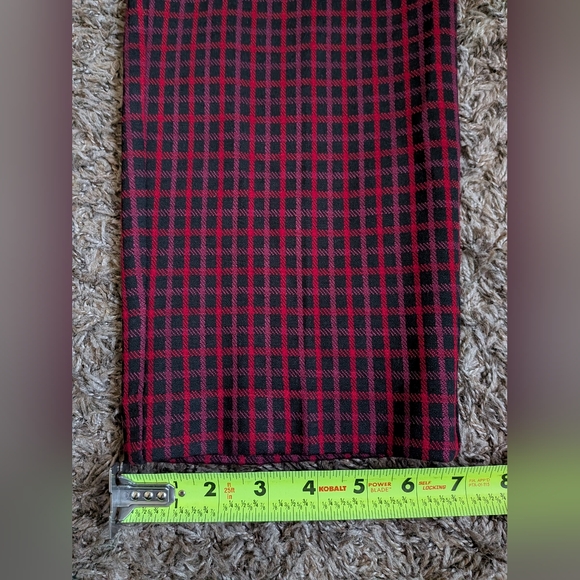 NWT J.Jill Black/Red Checkered Ponte Slim Leg 30" Pants Women's M - Picture 4 of 7